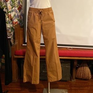 L.L. Bean lake washed pull on chinos